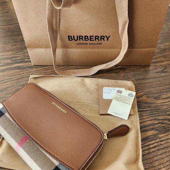 New Burberry elmore house check derby wallet - Picture 1 of 5